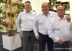 On the stand of Armada Ralph Koopman, Gerard Leentjes and René van der Kamp spoke to everyone who wanted to know something about their chrysanthemums.